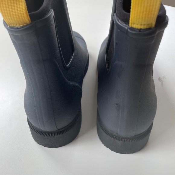 Like New · Bobbi Rain Boot · Midnight Blue - EU 42/USM10/USW11 - Picture 3 of 10
